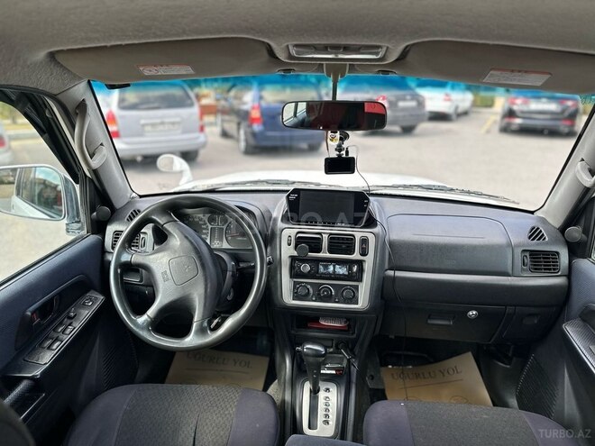 Mitsubishi Pajero io 2000, 200,000 km - 2.0 l - Bakı