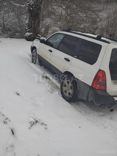 Subaru Forester 2004, 276,242 km - 2.5 l - İsmayıllı