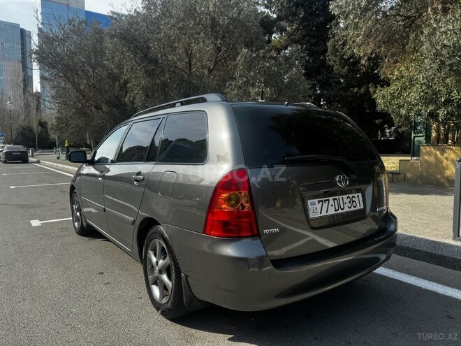 Toyota Corolla 2006, 295,000 km - 1.4 l - Bakı