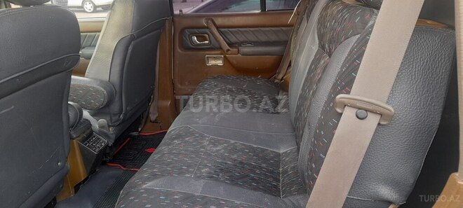 Mitsubishi Pajero 1996, 320,000 km - 2.5 л - Bakı