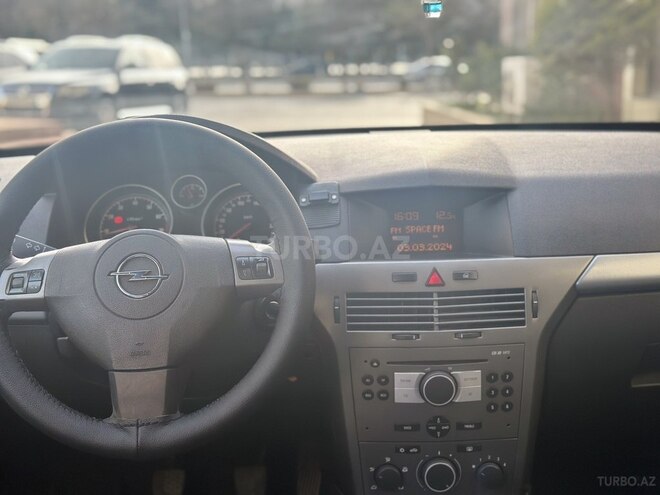 Opel Astra 2006, 370,000 km - 1.4 l - Bakı