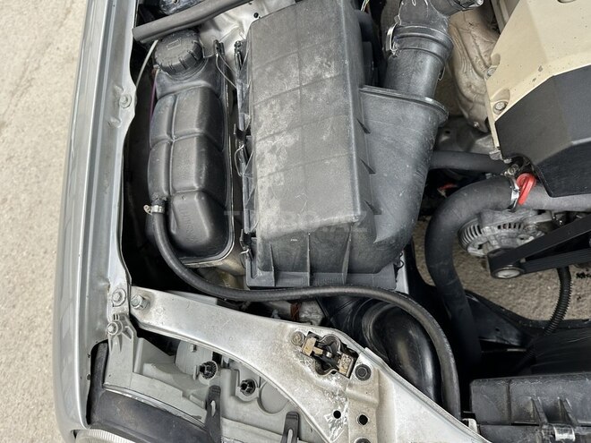 Mercedes E 200 1997, 314,000 km - 2.0 l - Bakı