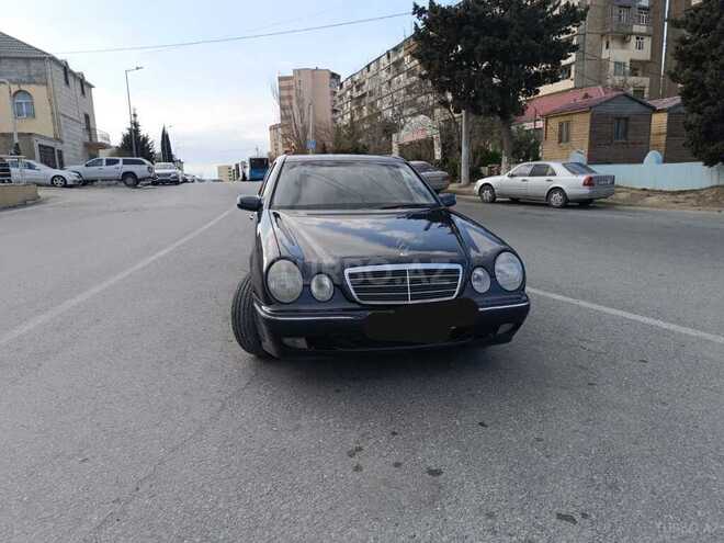 Mercedes E 220 2000, 390,000 km - 2.2 l - Bakı