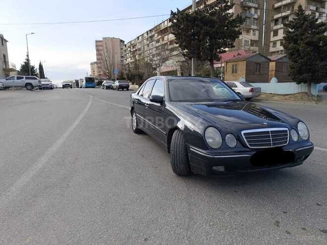 Mercedes E 220 2000, 390,000 km - 2.2 l - Bakı