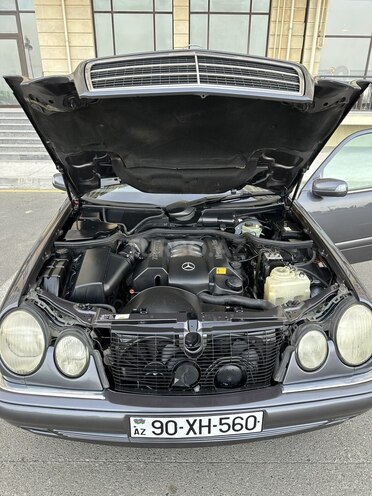 Mercedes E 240 1998, 300,000 km - 2.4 l - Sumqayıt