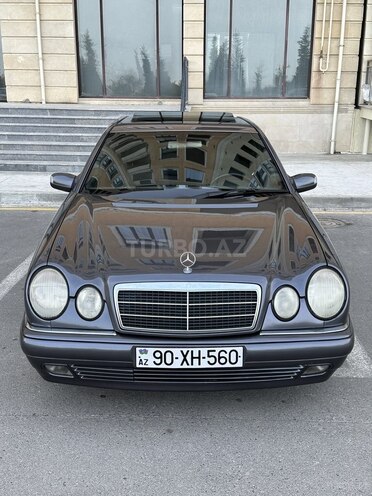 Mercedes E 240 1998, 300,000 km - 2.4 l - Sumqayıt