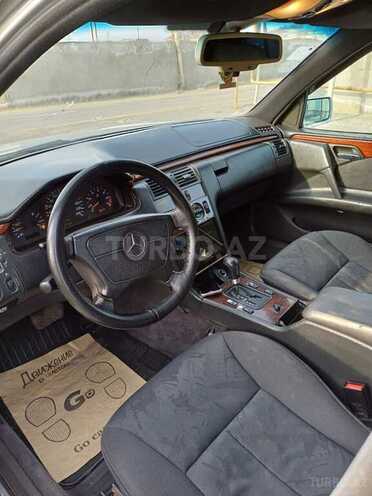 Mercedes E 230 1996, 363,626 km - 2.3 l - Bakı