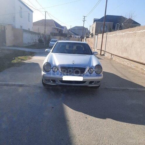 Mercedes E 220 1999, 342,553 km - 2.2 l - Bakı