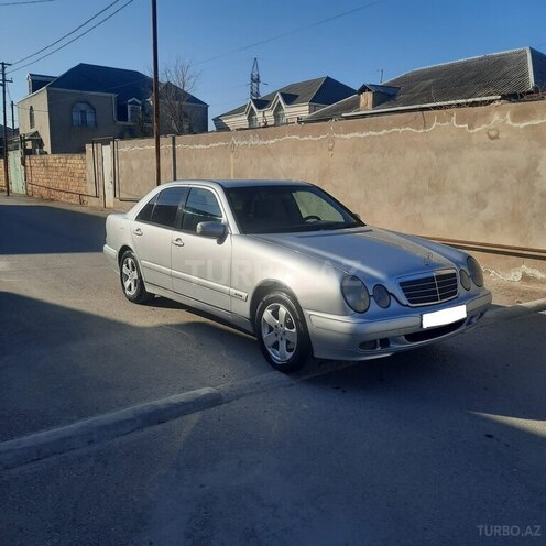 Mercedes E 220 1999, 342,553 km - 2.2 l - Bakı