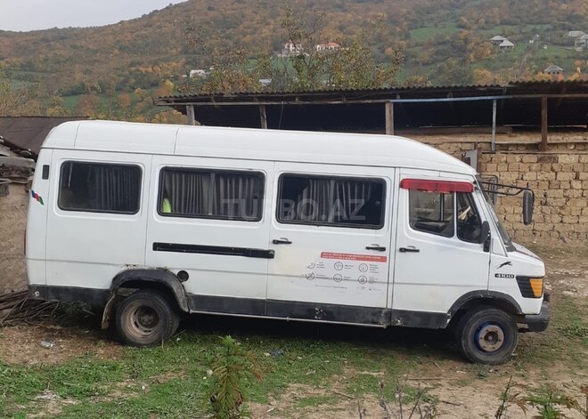 Mercedes  1990, 400,000 km - 2.9 l - Şabran
