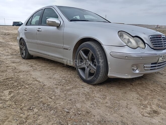 Mercedes C 320 2000, 662,179 km - 3.2 l - Bakı