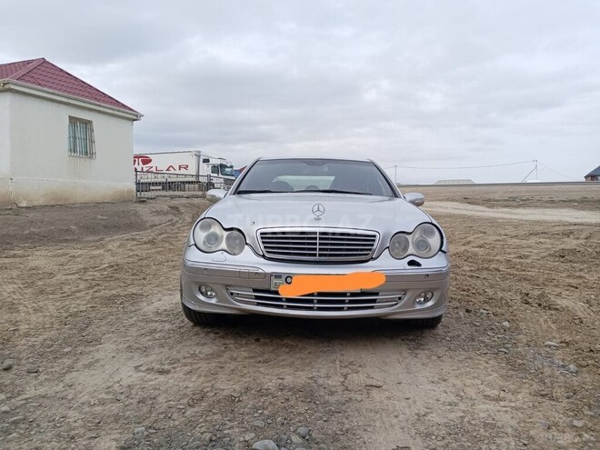Mercedes C 320 2000, 662,179 km - 3.2 l - Bakı