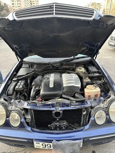 Mercedes E 270 1999, 587,000 km - 2.7 l - Bakı