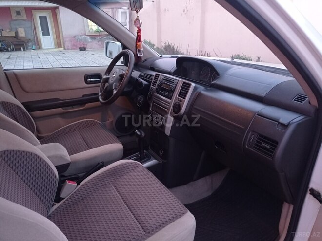 Nissan X-Trail 2010, 298,000 km - 2.5 l - Siyəzən