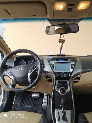 Hyundai Elantra 2012, 220,000 km - 1.6 l - Ağdaş