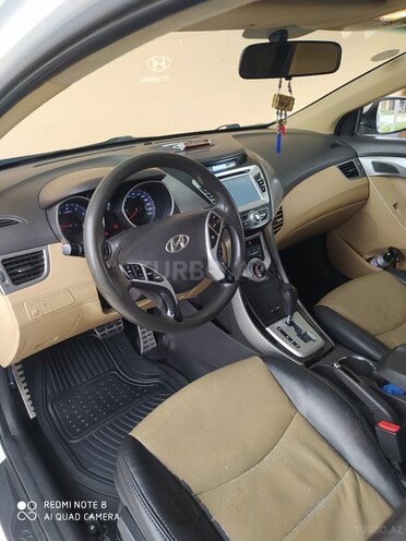 Hyundai Elantra 2012, 220,000 km - 1.6 l - Ağdaş