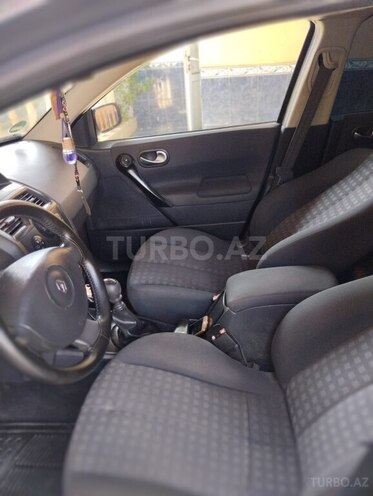 Renault Megane 2007, 197,561 km - 1.5 l - Salyan