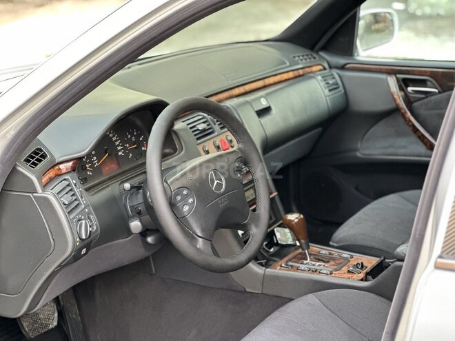 Mercedes E 270 2001, 500,000 km - 2.7 l - Bakı