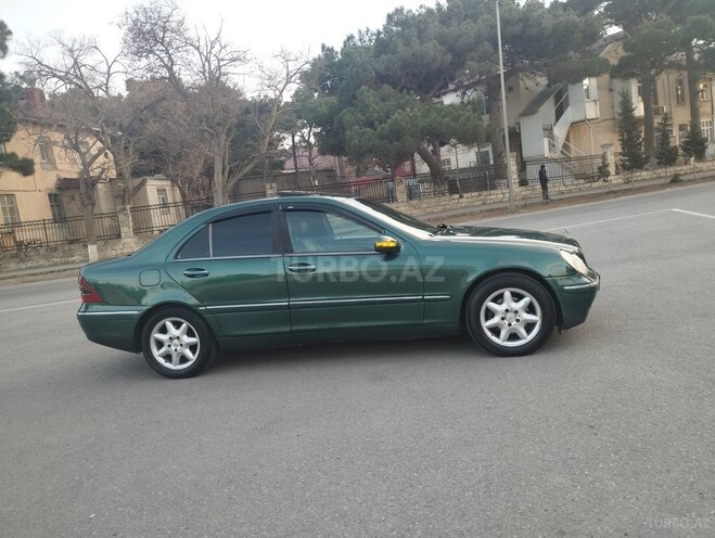 Mercedes C 220 2001, 285,000 km - 2.2 л - Sumqayıt