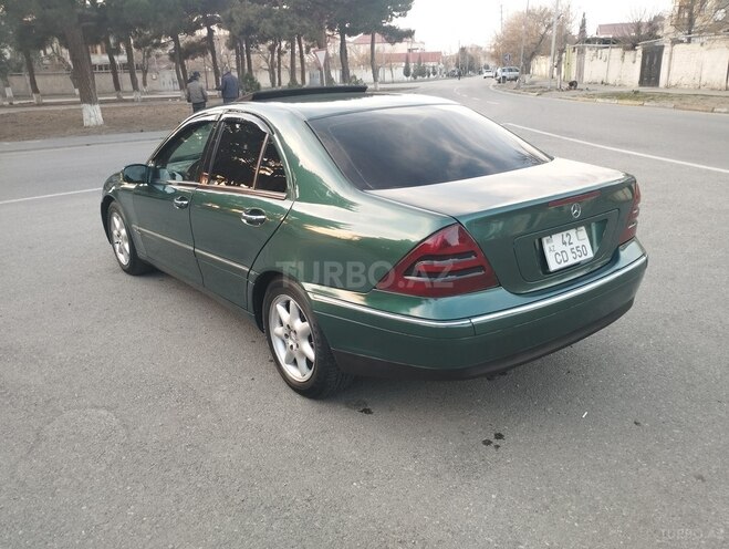 Mercedes C 220 2001, 285,000 km - 2.2 л - Sumqayıt