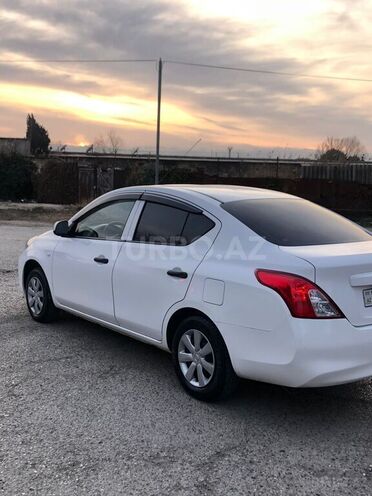 Nissan Sunny 2013, 210,000 km - 1.2 l - Bakı