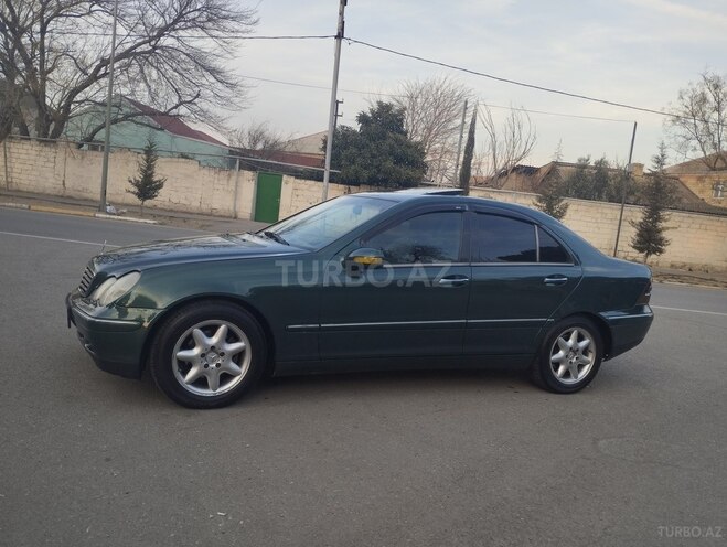 Mercedes C 240 2001, 285,000 km - 2.4 л - Sumqayıt
