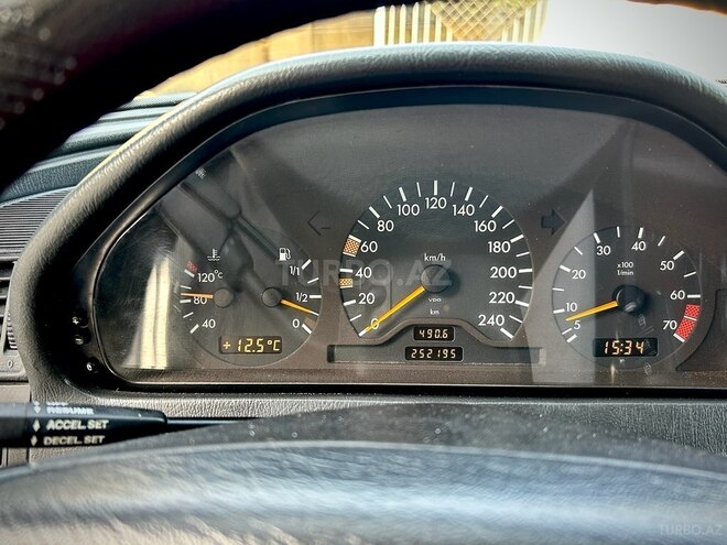 Mercedes C 200 1997, 252,000 km - 2.0 l - Bakı