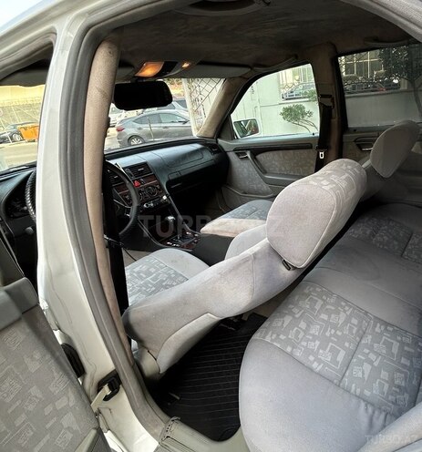 Mercedes C 200 1997, 252,000 km - 2.0 l - Bakı