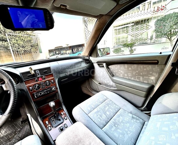 Mercedes C 200 1997, 252,000 km - 2.0 l - Bakı