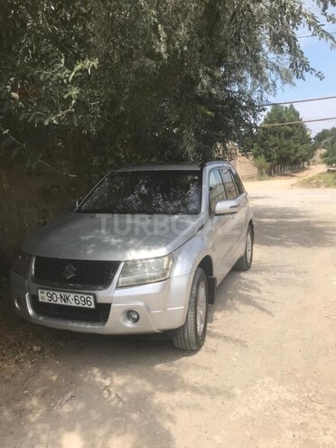 Suzuki Grand Vitara 2010, 22,000 km - 2.4 l - Beyləqan
