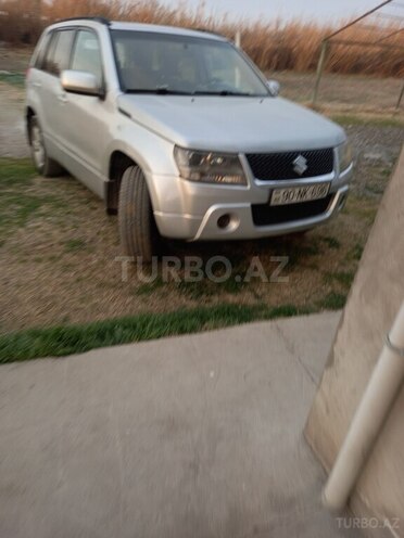 Suzuki Grand Vitara 2010, 22,000 km - 2.4 l - Beyləqan