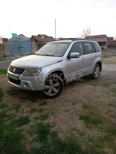 Suzuki Grand Vitara 2010, 22,000 km - 2.4 l - Beyləqan