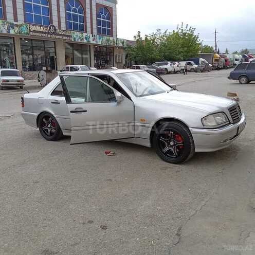 Mercedes C 240 1997, 380,000 km - 2.4 л - Şamaxı