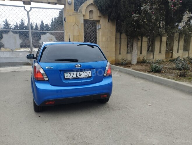 Kia Rio 2010, 131,000 km - 1.4 л - Mingəçevir