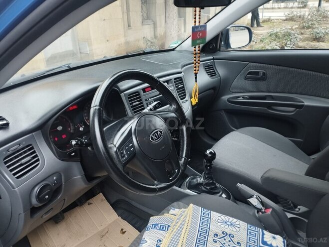Kia Rio 2010, 131,000 km - 1.4 л - Mingəçevir
