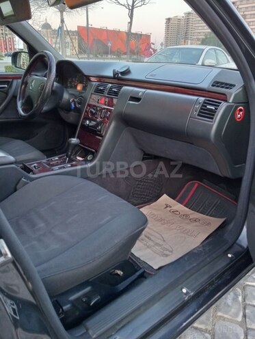 Mercedes E 220 1999, 474,000 km - 2.2 l - Bakı