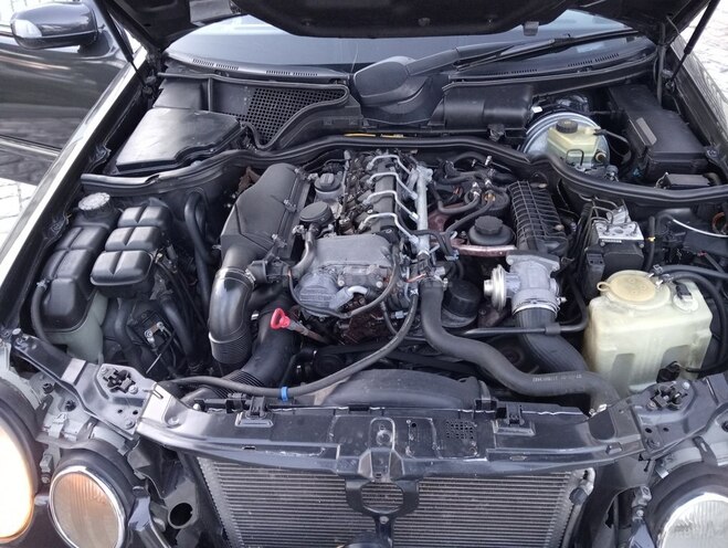 Mercedes E 220 1999, 474,000 km - 2.2 l - Bakı