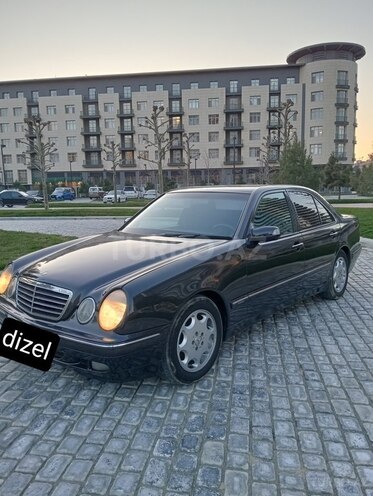Mercedes E 220 1999, 474,000 km - 2.2 l - Bakı