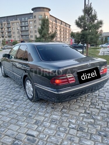 Mercedes E 220 1999, 474,000 km - 2.2 l - Bakı