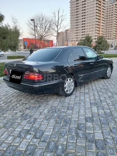 Mercedes E 220 1999, 474,000 km - 2.2 l - Bakı