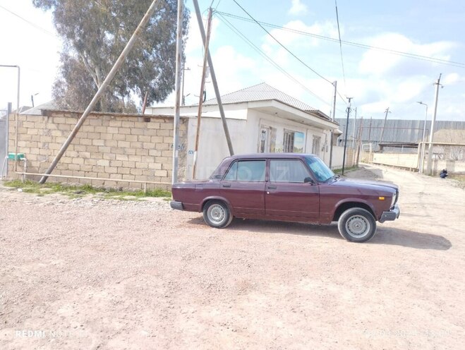 LADA (VAZ) 2107 1982, 100,000 km - 1.5 л - Salyan