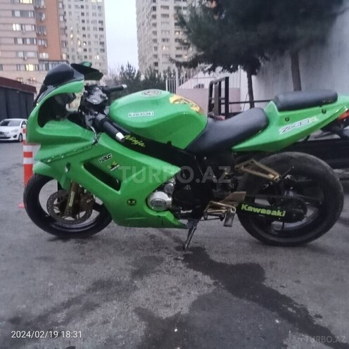 Kawasaki  2018, 2,028 km - 0.3 l - Bakı