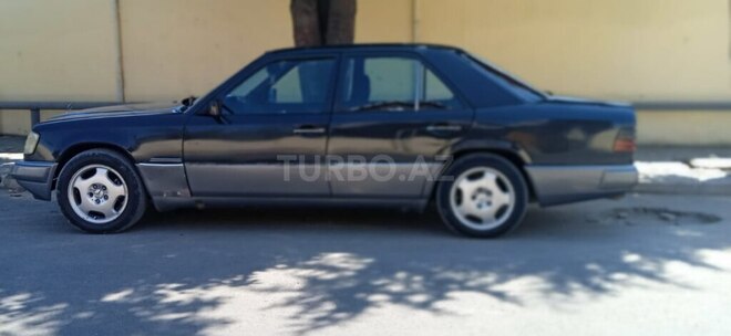 Mercedes E 250 1995, 217,664 km - 2.5 l - Ağstafa