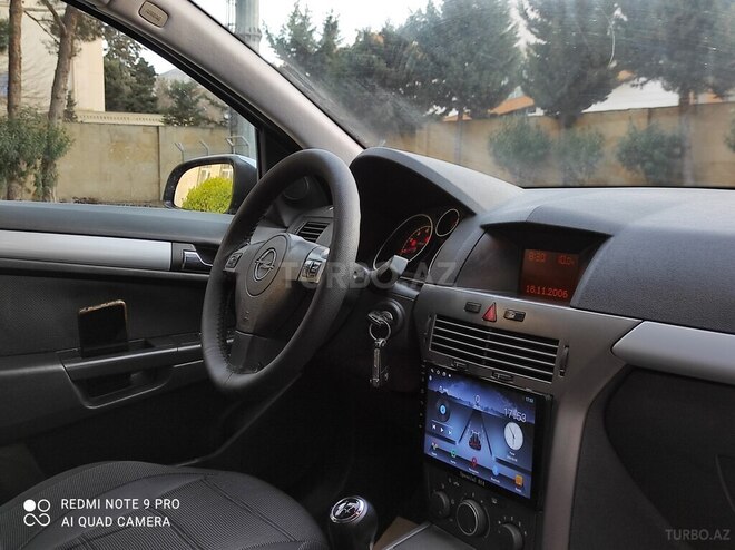 Opel Astra 2006, 237,000 km - 1.4 l - Bakı