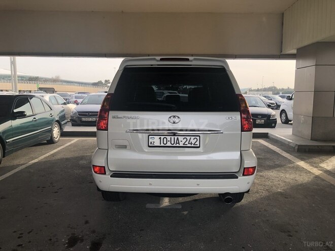 Toyota Land Cruiser Prado-4