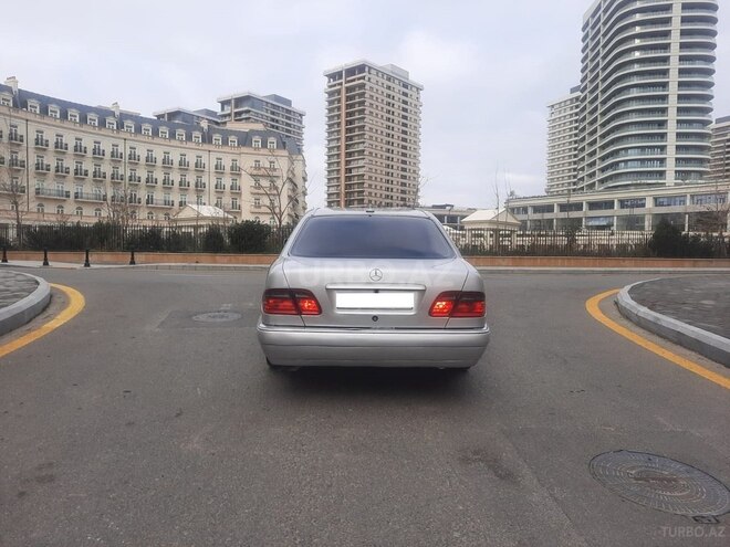 Mercedes E 300 1999, 100,000 km - 3.0 l - Bakı
