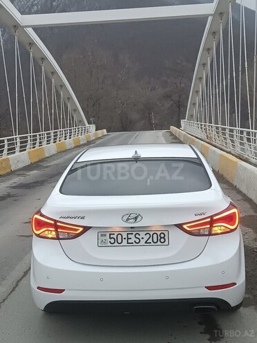 Hyundai Elantra 2014, 170,000 km - 1.6 л - Şəki