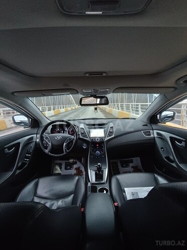 Hyundai Elantra 2014, 170,000 km - 1.6 л - Şəki
