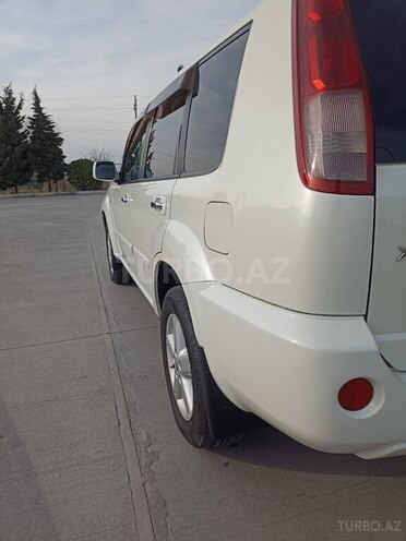 Nissan X-Trail 2004, 374,000 km - 2.0 л - Qusar