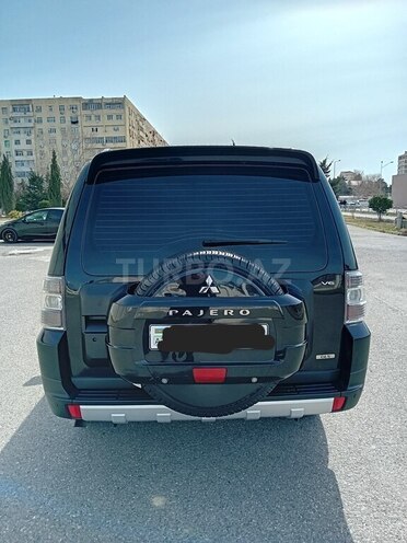 Mitsubishi Pajero 2007, 215,000 km - 3.0 l - Bakı
